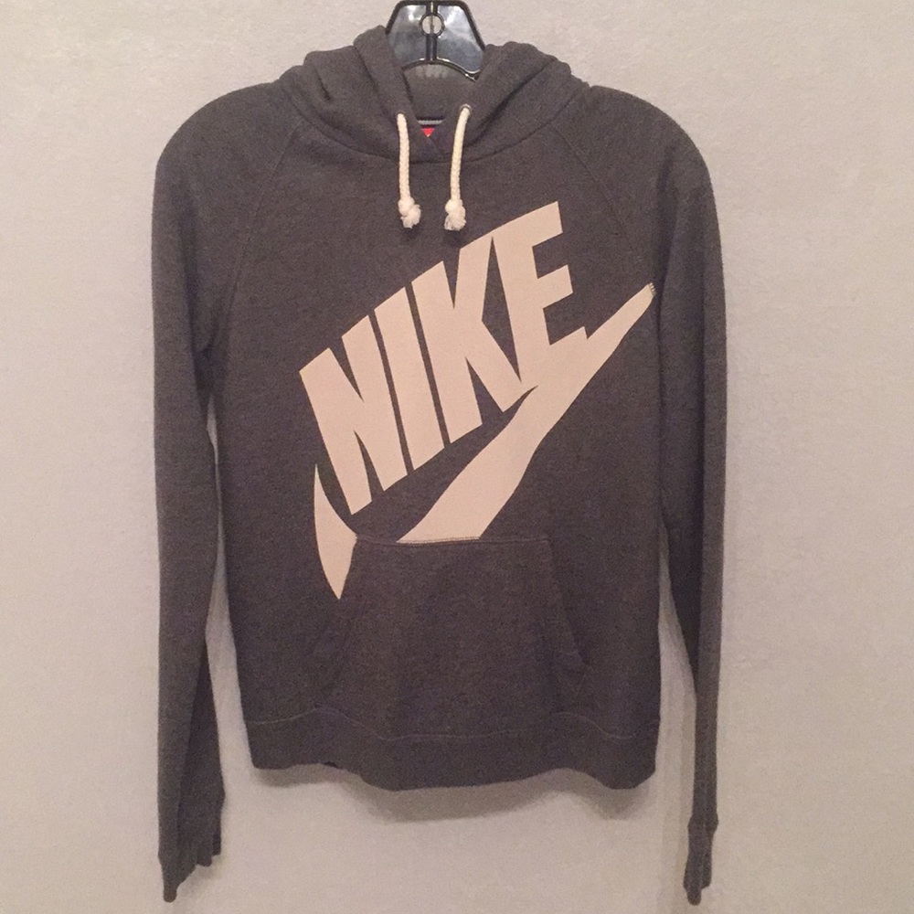 Gray Nike Sweatshirt